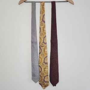 Paul Stuart Gray and Gold Tie Collection